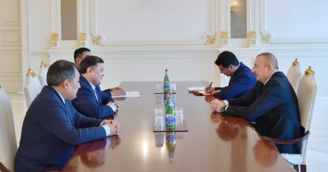 Azerbaycan Cumhurbaşkanı Aliyev, Kırgızistan Meclis Başkanı Cumabekov ile görüştü
