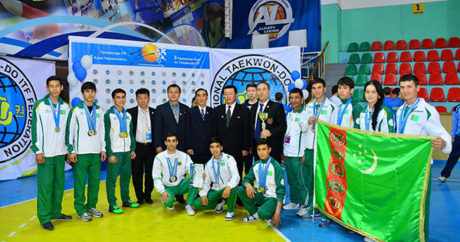 Türkmen karatecilerden uluslararası başarı