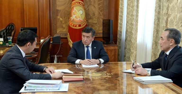 Cumhurbaşkanı Ceenbekov, Kültür Bakanı Camankulov`la görüştü
