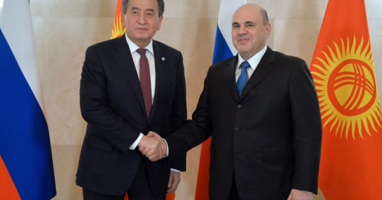 Cumhurbaşkanı Ceenbekov, Rusya Başbakanı Mişustin ile görüştü