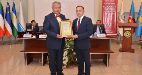 Kırgız şair, Azerbaycan tarafından Fahri Ferman`la ödüllendirildi