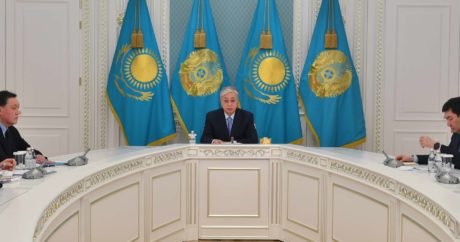 Petrol fiyatlarındaki düşüşün Kazakistan ekonomisine etkisi görüşüldü
