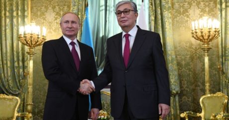 Cumhurbaşkanı Tokayev Putin`le görüştü