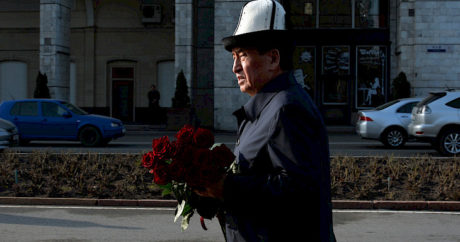 Cumhurbaşkanı Ceenbekov, “Aksı Olayı” kurbanlarını andı