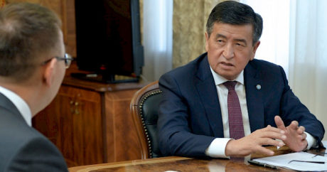 Cumhurbaşkanı Ceenbekov, Merkez Bankası Başkanı Abdıgulov ile görüştü