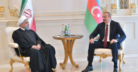 Cumhurbaşkanı Aliyev, İranlı mevkidaşı Ruhani ile görüştü