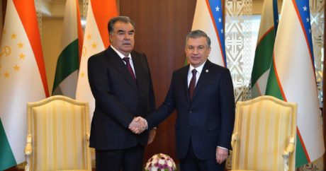 Özbekistan ve Tacikistan Cumhurbaşkanları telefonda görüştü