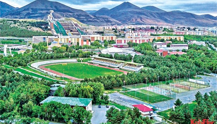 Azerbaycanlı gençler için ideal eğitim ortamı Erzurum’da