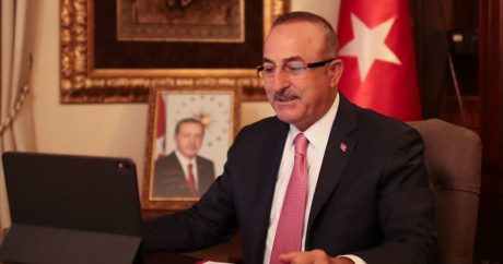 Dışişleri Bakanı Çavuşoğlu, başkonsoloslarla video konferans görüşmesi yaptı