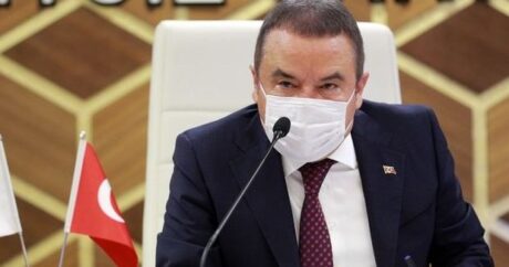 Antalya Büyükşehir Belediye Başkanı Böcek’in Kovid-19 testi pozitif çıktı