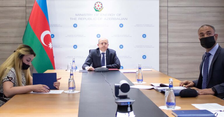 Azerbaycan Enerji Bakanı Şahbazov, İranlı mevkidaşı ile görüştü