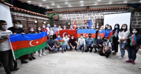 Azerbaycanlı öğrencilere moral gecesi düzenlendi