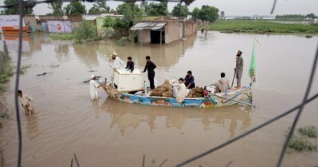Pakistan’daki şiddetli yağışta 15 kişi öldü