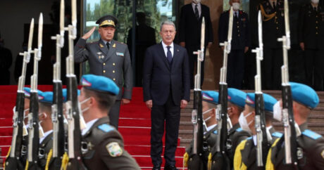 Milli Savunma Bakanı Akar, Özbekistan’da