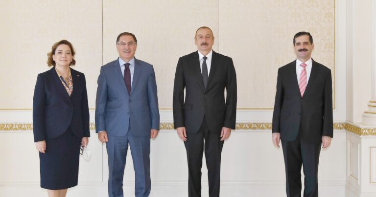 Cumhurbaşkanı Aliyev, Kamu Başdenetçisi Malkoç`u kabul etti