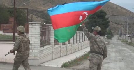 Ermenistan’ın işgalinden kurtarılan Talış köyüne Azerbaycan bayrakları dikildi