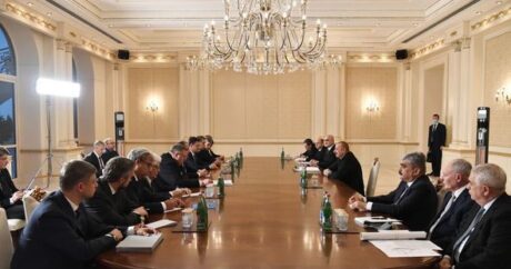 Cumhurbaşkanı Aliyev Bakü’de bulunan Rus heyeti kabul etti