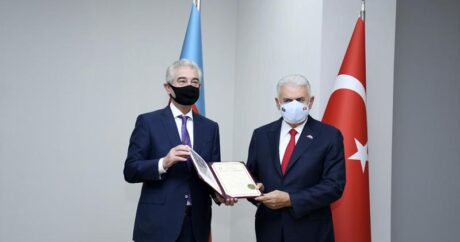 Binali Yıldırım Bakü`de: Azerbaycan Başbakan Yardımcısı Ahmetov ile görüştü