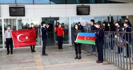 Azerbaycan temsilcisi Karabağ, Sivas’ta “Çırpınırdı Karadeniz” şarkısıyla karşılandı