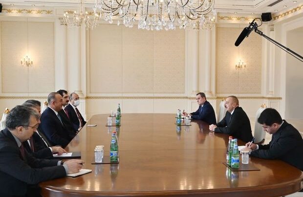 Cumhurbaşkanı Aliyev, Dışişleri Bakanı Çavuşoğlu’nu kabul etti