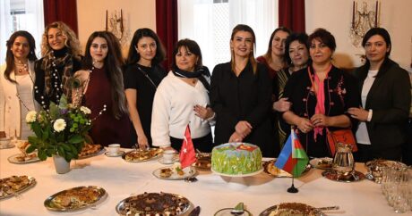 İsveç’te Türk ve Azerbaycan Türk’ü kadınlardan ‘Dağlık Karabağ’ dayanışması