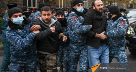 Ermenistan’da Paşinyan’a karşı sivil itaatsizlik eylemleri başladı