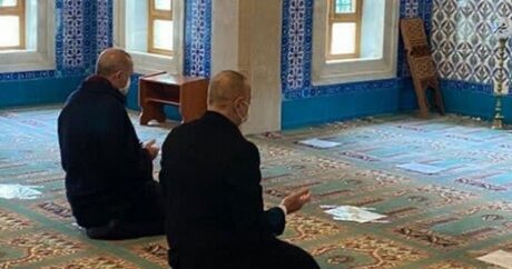 Aliyev ve Erdoğan’dan Şehitlik Camii’nde şükür namazı
