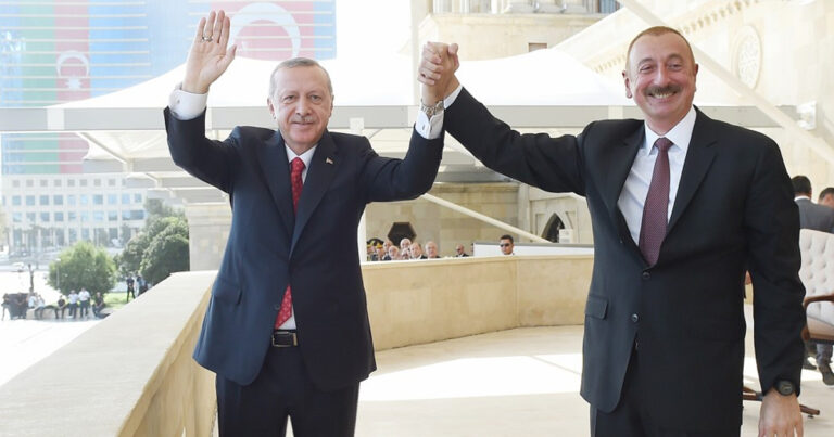 Cumhurbaşkanı Aliyev, Recep Tayyip Erdoğan`ı tebrik etti