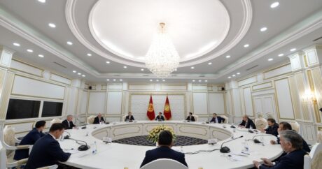 Türk Dünyası kurumlarının temsilcileri, Kırgızistan Cumhurbaşkanı Caparov’a başarı diledi