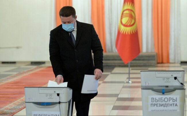 Kırgızistan’da halk yeni cumhurbaşkanını seçiyor