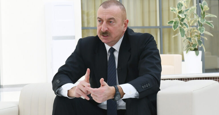 Aliyev’den Batılı ülkelere aşı eleştirisi: “İlan edilmemiş bir sömürgeleştirmeye tanık oluyoruz”