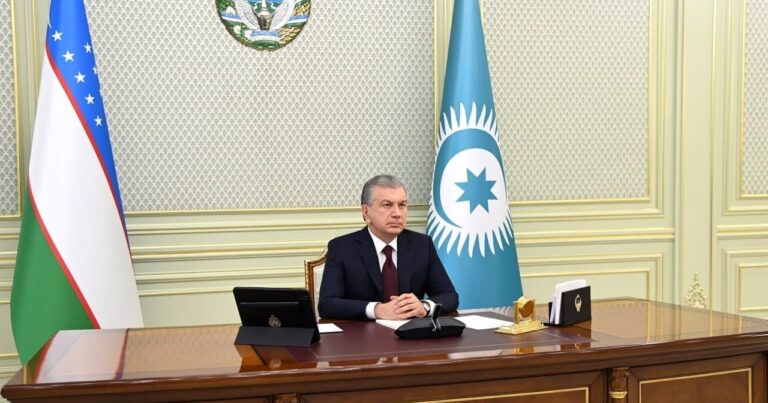 Özbekistan Cumhurbaşkanı Mirziyoyev, Türk Konseyi ülkelerinin kalkınma bankası kurmasını önerdi