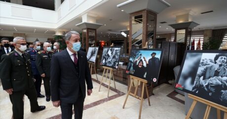 Milli Savunma Bakanı Akar ’29. Yılında Hocalı Soykırımı’ fotoğraf sergisinin açılışını yaptı