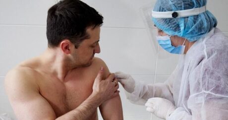 Ukrayna Devlet Başkanı Zelenskiy koronavirüs aşısı oldu