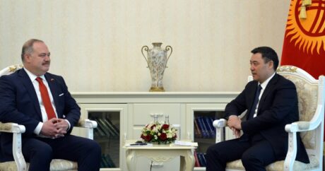 Türkiye’nin Bişkek Büyükelçisi Doğan, Cumhurbaşkanı Caparov’a güven mektubunu sundu
