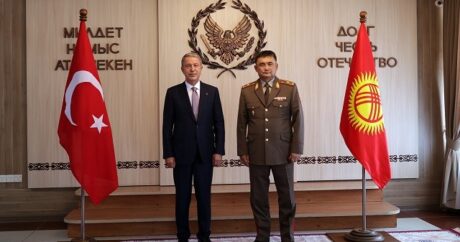 Milli Savunma Bakanı Akar, Kırgız mevkidaşı ile bir araya geldi