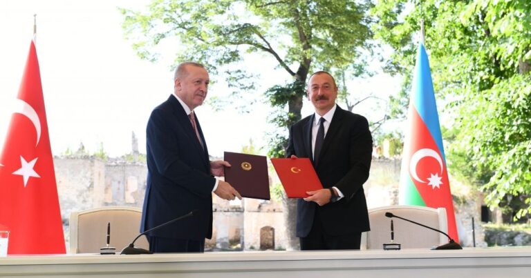 “Şuşa Beyannamesi, yeni jeopolitik gerçekliğin tantanasıdır” – Cumhurbaşkanı Aliyev