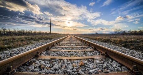 Azerbaycan Nahçıvan’a demir yolu ile bağlanacak
