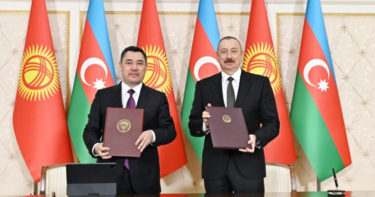 Azerbaycan ve Kırgızistan Stratejik Ortaklık Bildirisi imzaladı