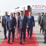 Kırgızistan Cumhurbaşkanı Caparov Azerbaycan`a geldi
