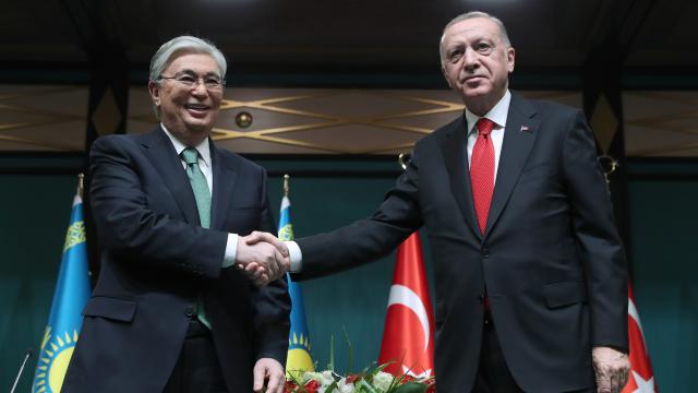 Erdoğan: “Türkiye-Kazakistan ticaret hacmi 5 milyar dolar hedefini aştı”