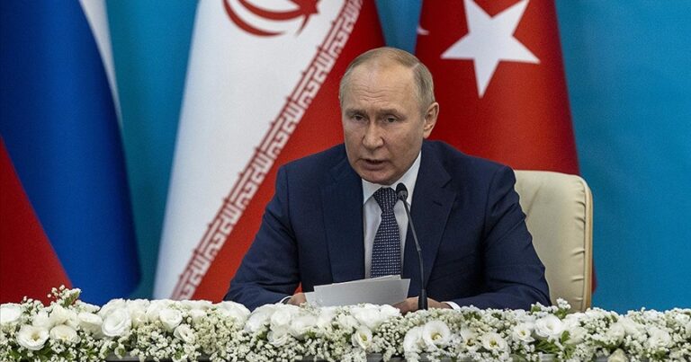 Putin: Suriye’de her türlü terörizmle mücadele konusunda kararlıyız, hemfikiriz