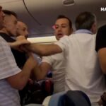 Uçakta olay: Trabzonsporlu taraftarlar Erol Bulut’a “Yatsana” diye bağırınca ortalık karıştı, pilot kabinden çıkıp…