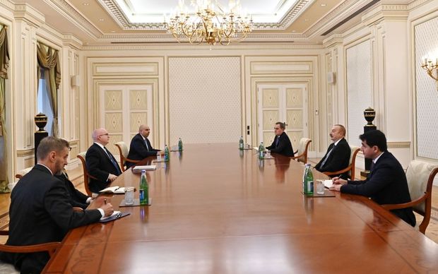 Cumhurbaşkanı Aliyev, Philip Reeker’i kabul etti