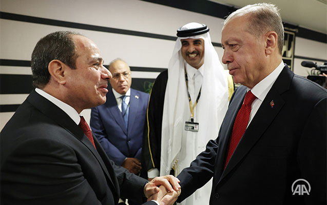 Cumhurbaşkanı Erdoğan, yıllar sonra ilk defa Mısır Cumhurbaşkanı Sisi ile bir araya geldi