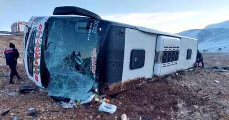 Afyonkarahisar’da otobüs devrildi: 8 ölü, 35 yaralı