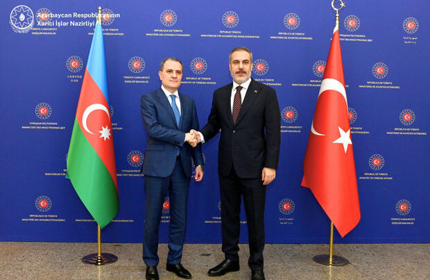 Dışişleri Bakanı Fidan, Azerbaycanlı mevkidaşı ile görüştü