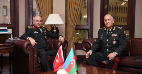 Azerbaycan Genelkurmay Başkanı, Türk mevkidaşı ile görüştü