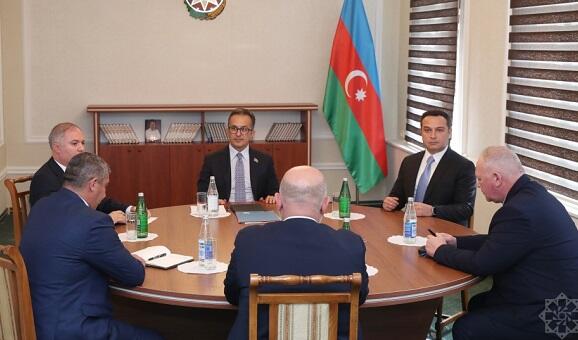 Azerbaycanlı yetkililer, Ermeni temsilcilerle görüştü
