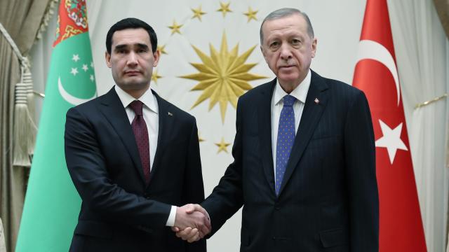 Erdoğan ile Berdimuhammedov bir araya geldi